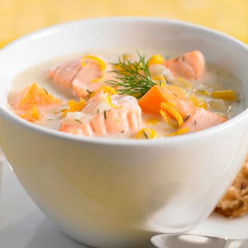 Крем суп с лососем в Чайхане Fusion